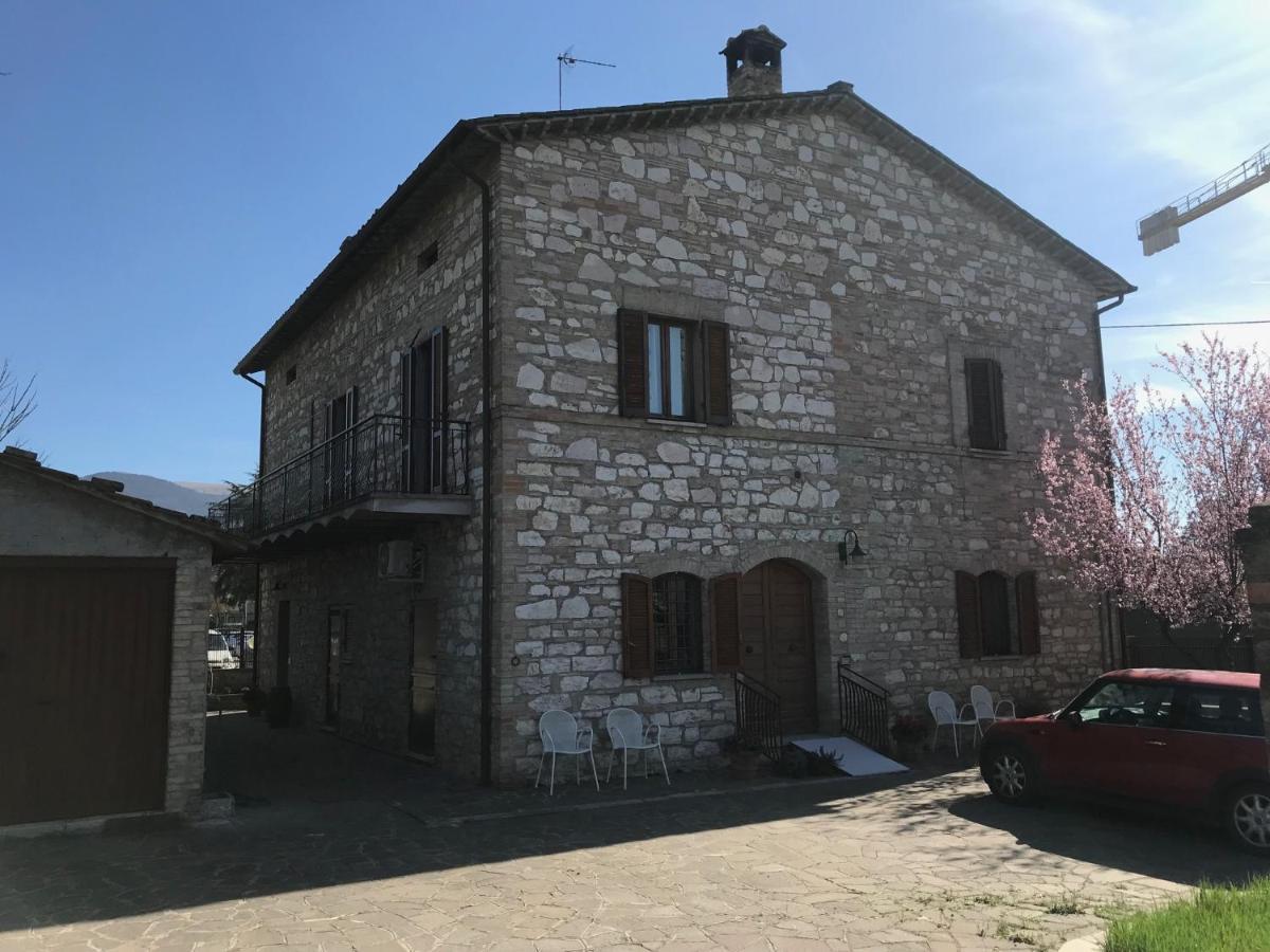 La Casa Delle Sirene Hotel Асизи Екстериор снимка