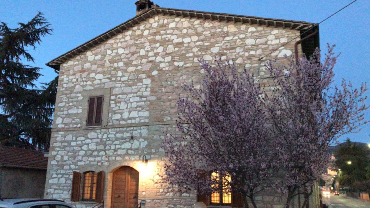 La Casa Delle Sirene Hotel Асизи Екстериор снимка